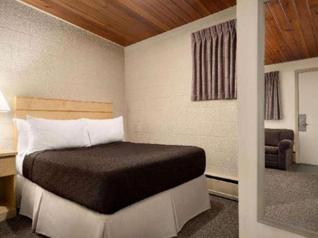 Thriftlodge Moose Jaw Exteriör bild
